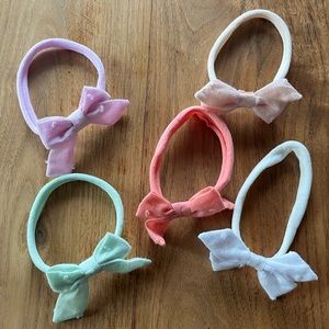 NWOT newborn headbands with bows 🐣